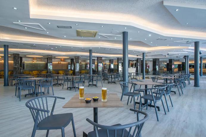 Imagen del bar/restaurante del Hotel Benidorm East By Pierre and Vacances. Foto 3