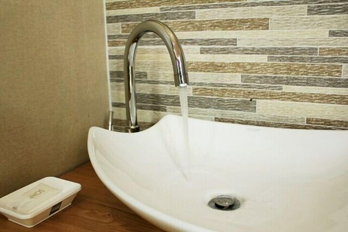 Imagen de la habitación del Hotel Benikea Central. Foto 12