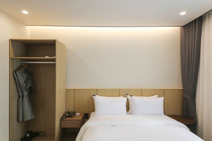 Imagen de la habitación del Hotel Benikea. Foto 10
