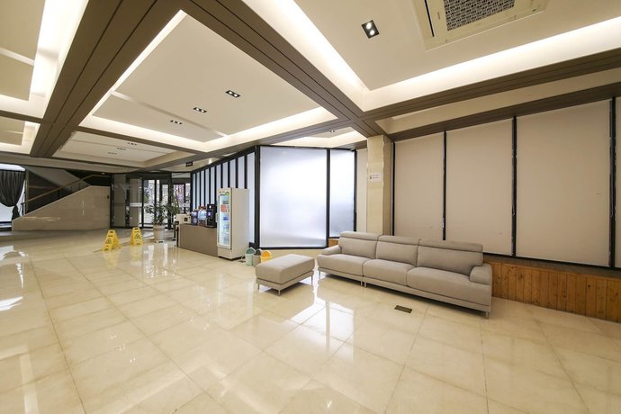 Imagen de los interiores del Hotel Benikea. Foto 12