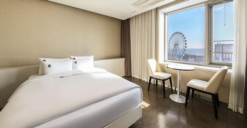 Imagen de la habitación del Hotel Benikea Sea Star. Foto 5