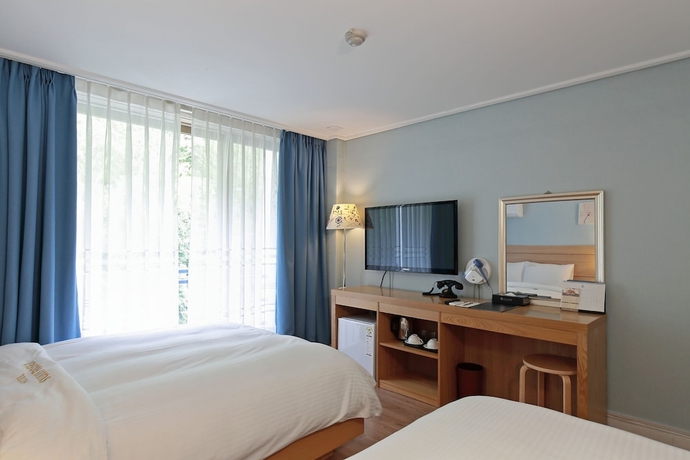 Imagen de la habitación del Hotel Benikea Swiss Rosen. Foto 3