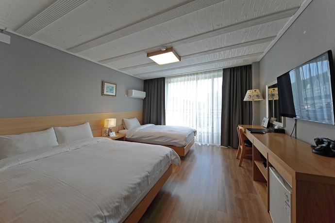 Imagen de la habitación del Hotel Benikea Swiss Rosen. Foto 6