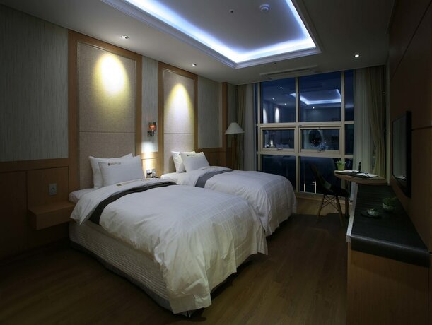 Imagen de la habitación del Hotel Benikea Yeosu. Foto 20