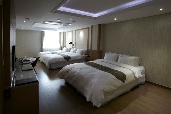 Imagen de la habitación del Hotel Benikea Yeosu. Foto 21