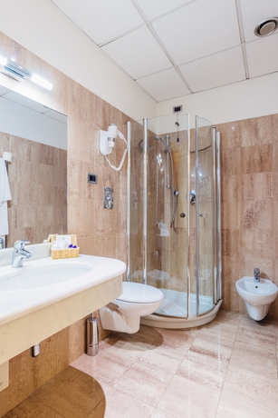 Imagen de la habitación del Hotel Benivieni. Foto 4