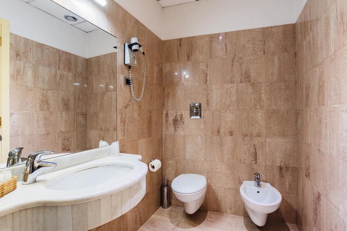 Imagen de la habitación del Hotel Benivieni. Foto 5