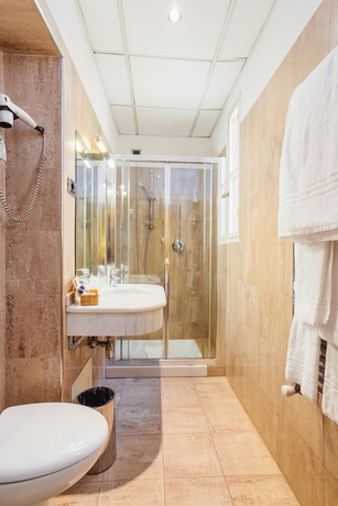 Imagen de la habitación del Hotel Benivieni. Foto 10