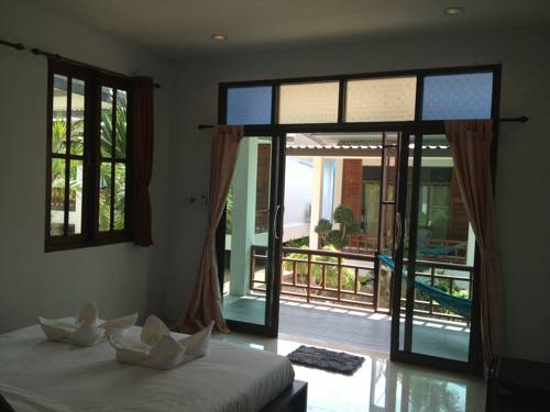 Imagen de la habitación del Hotel Benjamin's Hut. Foto 4