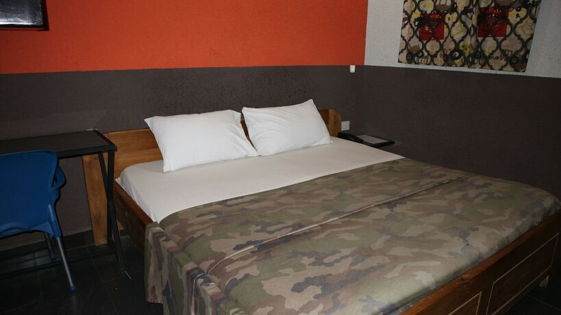 Imagen de la habitación del Hotel Benjy\'s Lodge. Foto 19