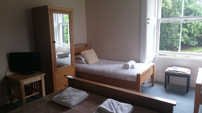 Imagen de la habitación del Hotel Benleva. Foto 5