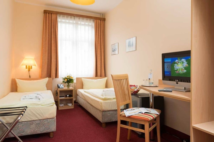 Imagen de la habitación del Hotel Benn. Foto 10