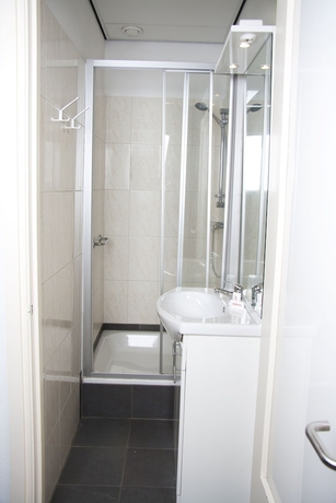 Imagen de la habitación del Hotel Benno. Foto 17