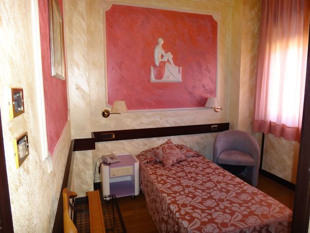 Imagen de la habitación del Hotel Benny, Catanzaro. Foto 4