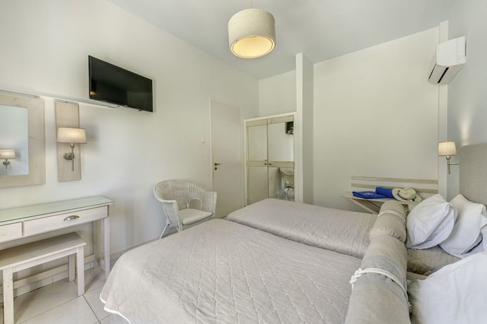Imagen de la habitación del Hotel Benois. Foto 18