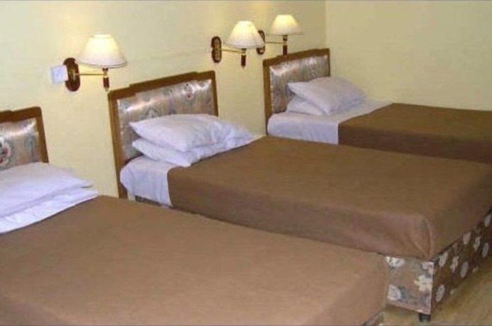 Imagen de la habitación del Hotel Benque. Foto 19