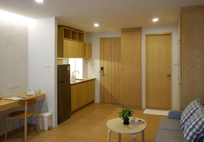 Imagen de la habitación del Hotel Benri sriracha residence. Foto 11
