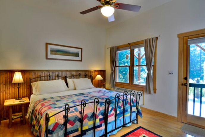 Imagen de la habitación del Hotel Bent Creek Lodge Bed and Breakfast. Foto 19