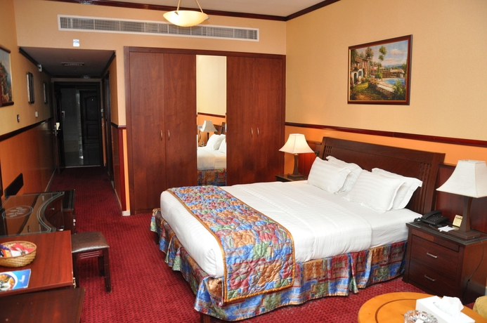 Imagen de la habitación del Hotel Benta Grand Dubai. Foto 12