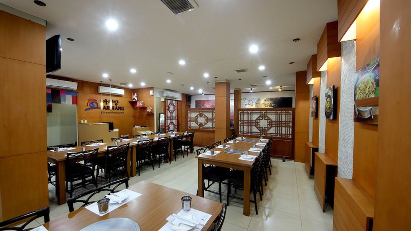 Imagen del bar/restaurante del Hotel Bentani and Residence. Foto 10