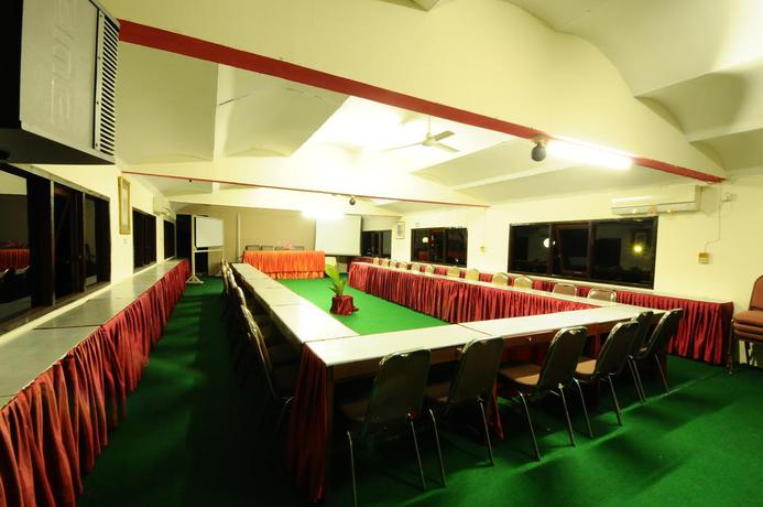 Imagen de los interiores del Hotel Benteng. Foto 12