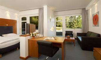 Imagen de la habitación del Hotel Benther Berg. Foto 6