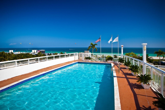 Imagen de la piscina del Hotel Bentley Hotel South Beach. Foto 16