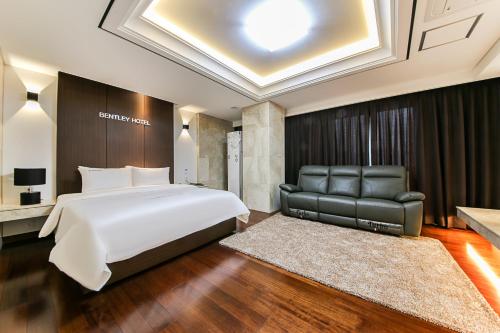 Imagen de la habitación del Hotel Bentley Tourist. Foto 5