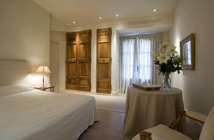 Imagen de los interiores del Hotel Benvengudo. Foto 15