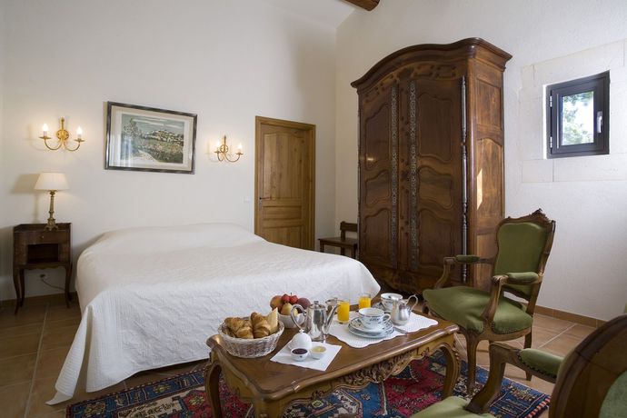 Imagen de la habitación del Hotel Benvengudo. Foto 5