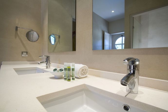 Imagen de los exteriores del Hotel Benvengudo. Foto 13