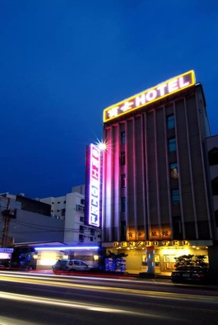 Imagen general del Hotel Benzmotel. Foto 5