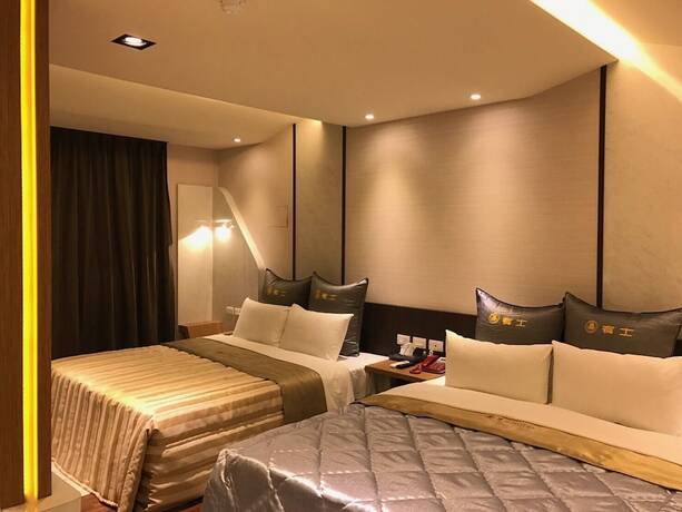 Imagen de la habitación del Hotel Benzmotel. Foto 13