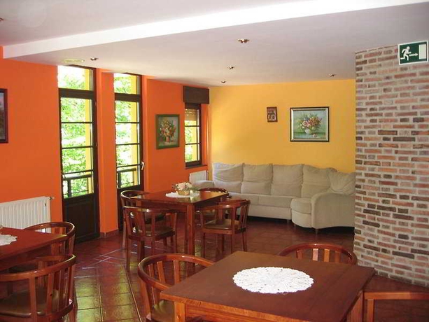 Imagen general del Hotel Benz&uacute;a. Foto 4