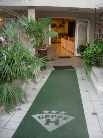 Imagen de los exteriores del Hotel Beppe. Foto 10