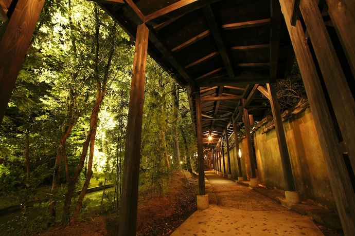 Imagen de los exteriores del Hotel Beppu Kaizan. Foto 12