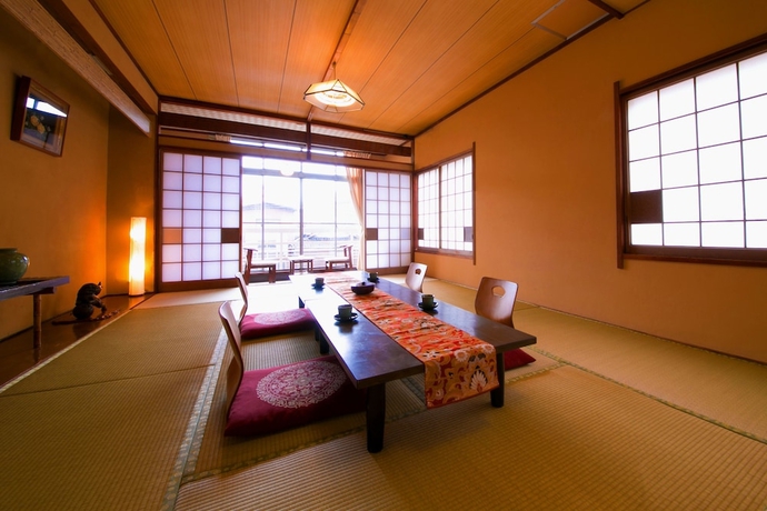 Imagen de la habitación del Hotel Beppu Koraku. Foto 4