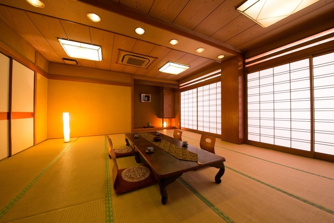 Imagen de la habitación del Hotel Beppu Koraku. Foto 14