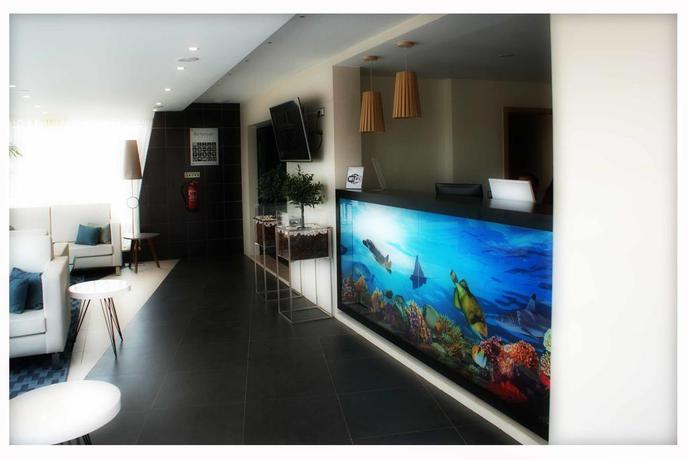 Imagen de los interiores del Hotel Beramar. Foto 7