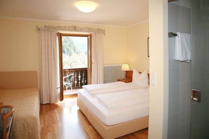 Imagen de la habitación del Hotel Berau Landhotel Am See. Foto 7