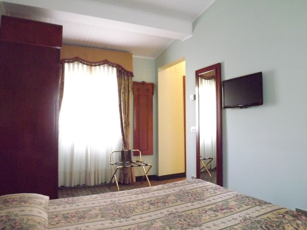 Imagen de la habitación del Hotel Berchielli. Foto 3