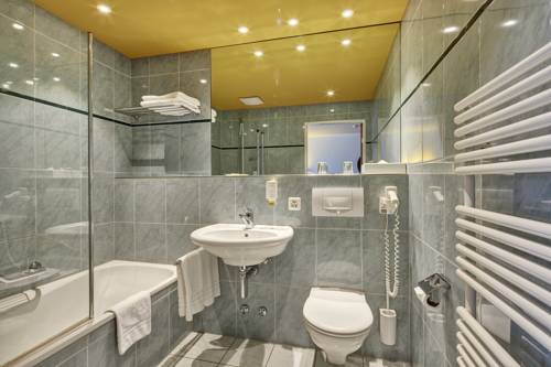 Imagen de la habitación del Hotel Berchtold. Foto 3