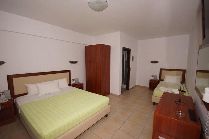 Imagen de la habitación del Hotel Berdoussis. Foto 4