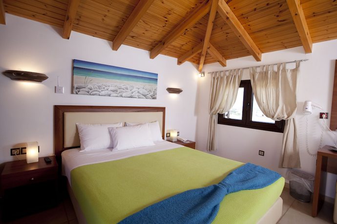 Imagen de la habitación del Hotel Berdoussis. Foto 18