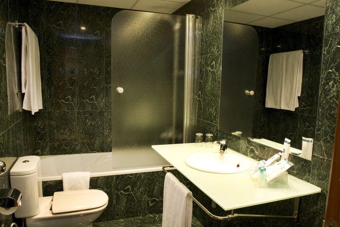 Imagen de la habitación del Hotel Berenguer Iv. Foto 10