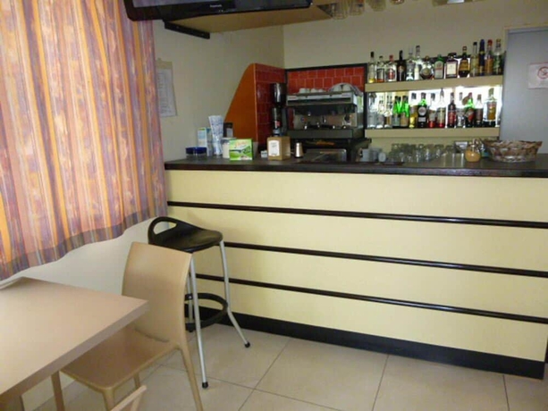 Imagen del bar/restaurante del Hotel Berenice. Foto 3