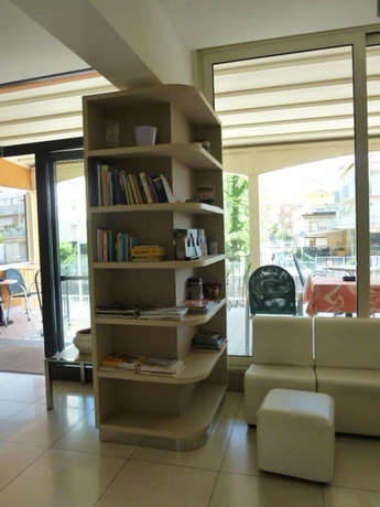 Imagen de los interiores del Hotel Berenice. Foto 18
