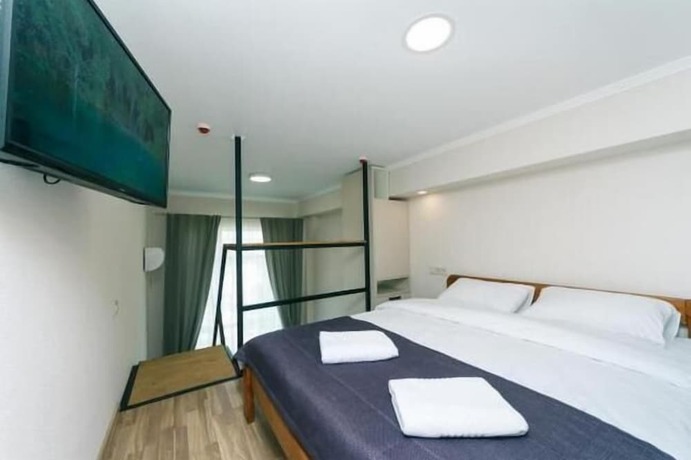 Imagen de la habitación del Hotel Berest Inn. Foto 16