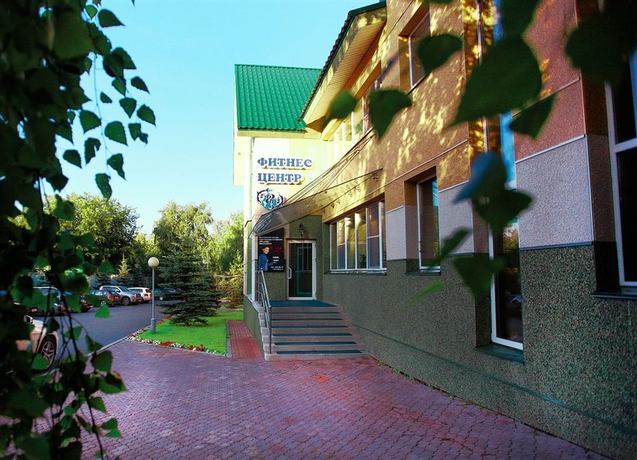 Imagen de los exteriores del Hotel Berezka, Cheli&aacute;binsk. Foto 7