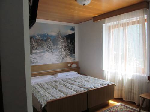 Imagen de la habitación del Hotel Berg Latemar Spitze. Foto 10